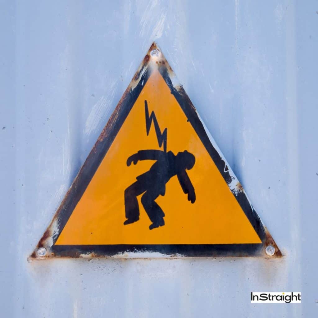 danger of electrocution signage